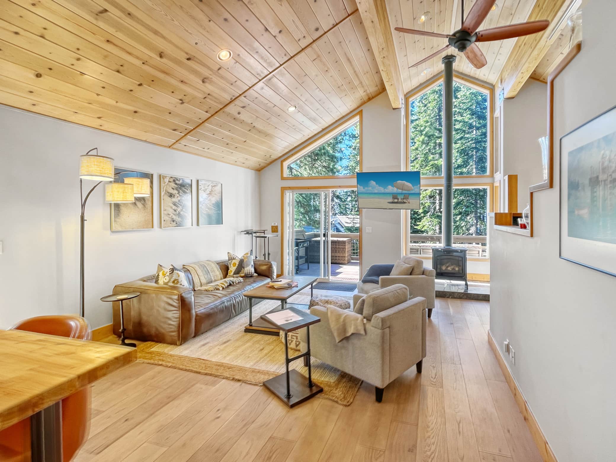 Turquoise Tavern — photo 2